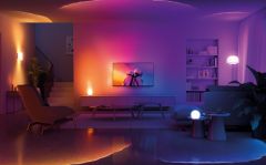 Philips Ambilight wächst mit AmbiScape über den Bildschirm hinaus